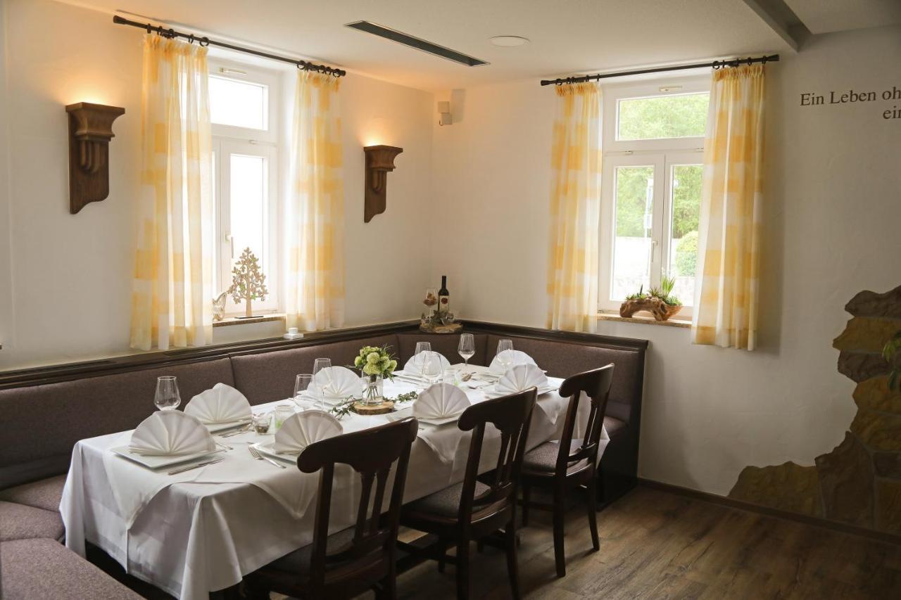 Landgasthof-Hotel Zur Linde Großenlüder Eksteriør bilde